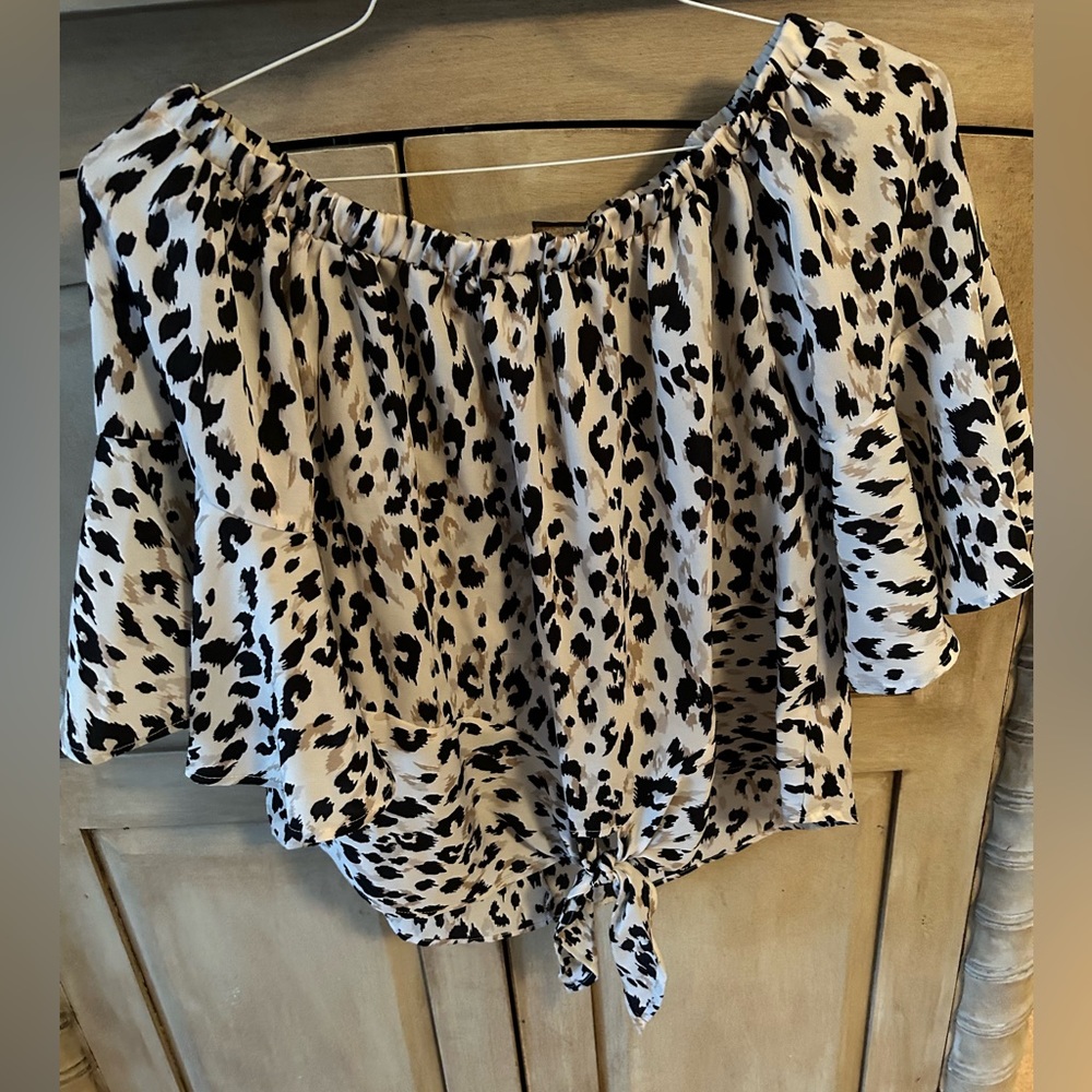 Boutique off the shoulder